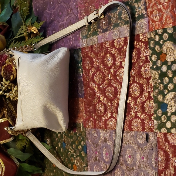 Michael kors crossbody - Picture 2 of 5